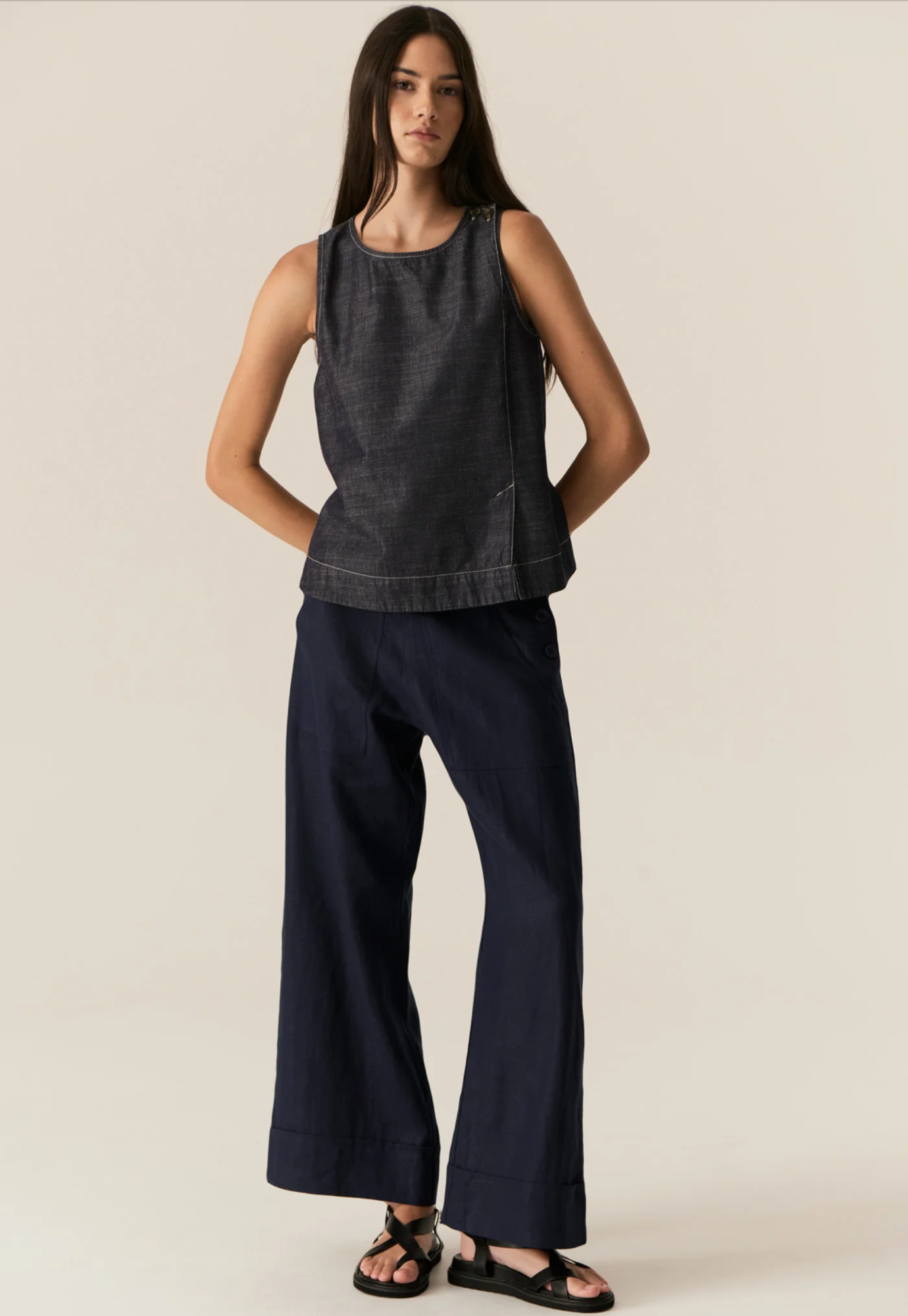 pol - avrid tank- chambray