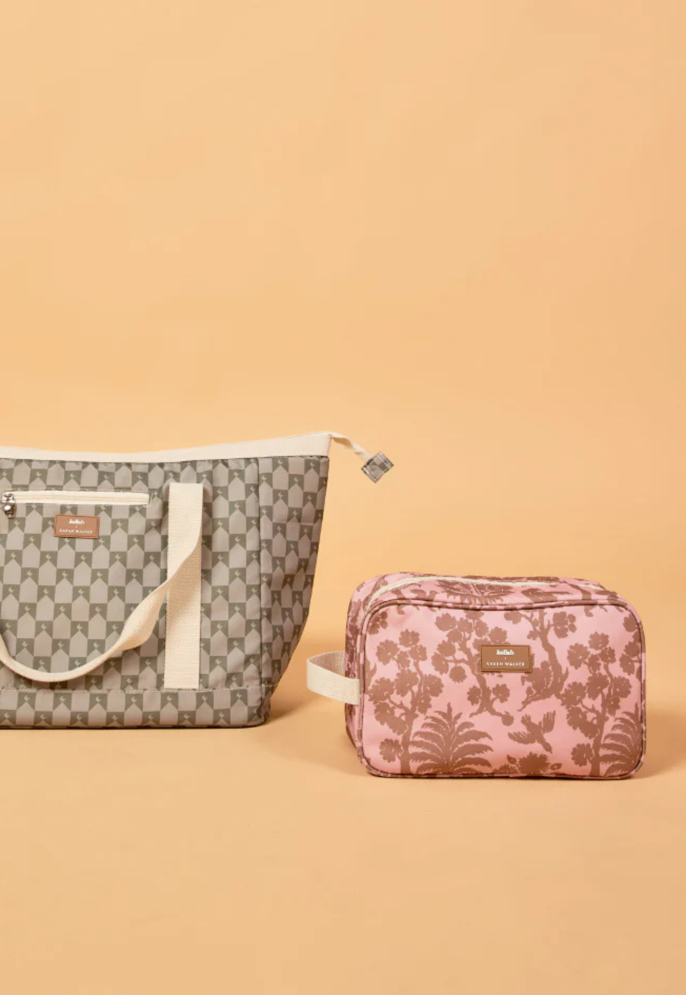 kollab x karen walker - travel bag - animal kingdom