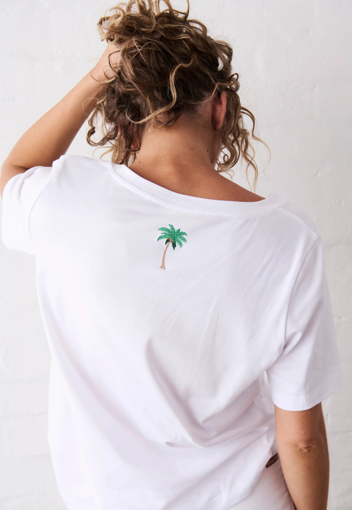 kireina - victoria tee - flamingo - white
