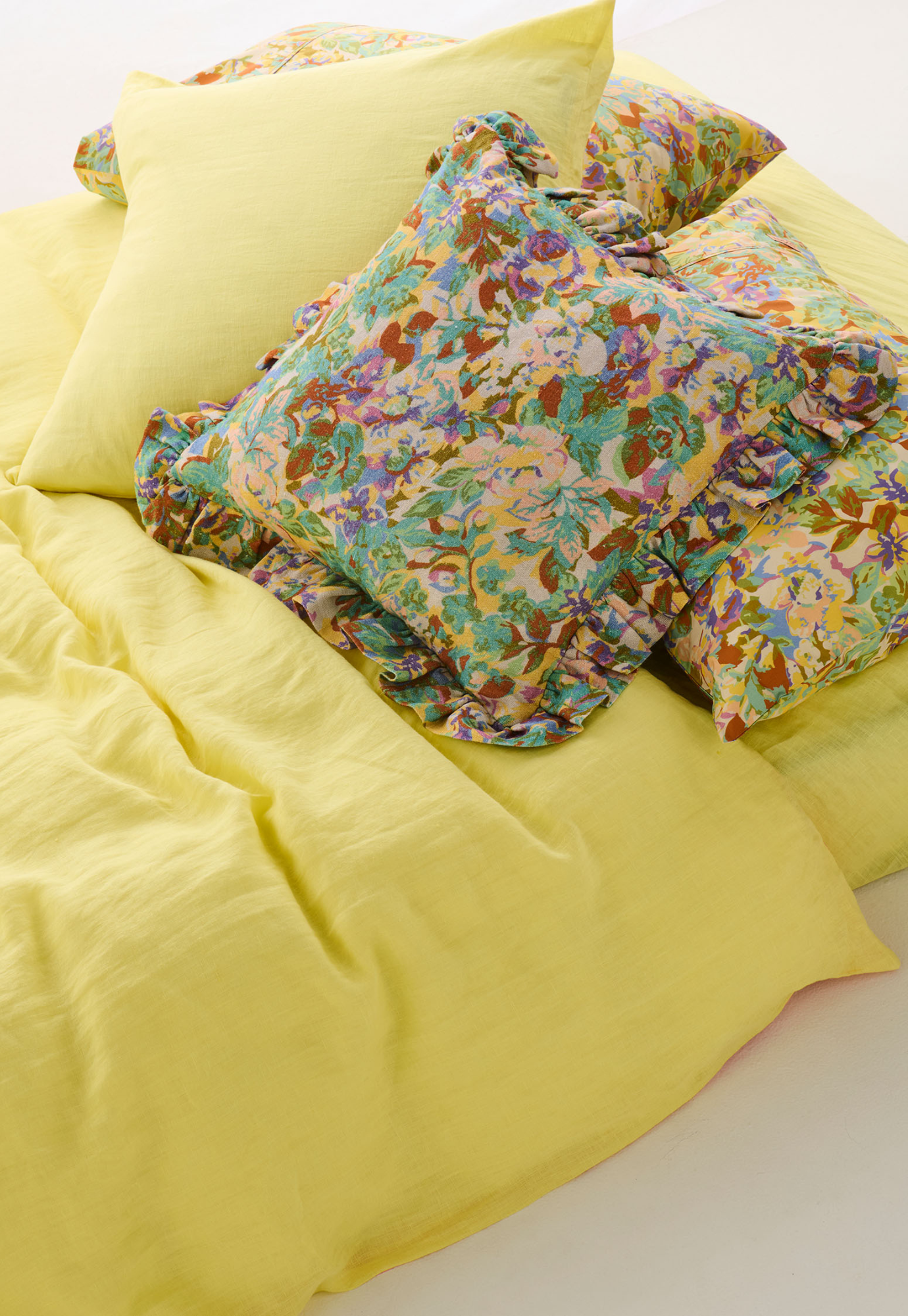 kip&co - forever mine frill upholstery cushion