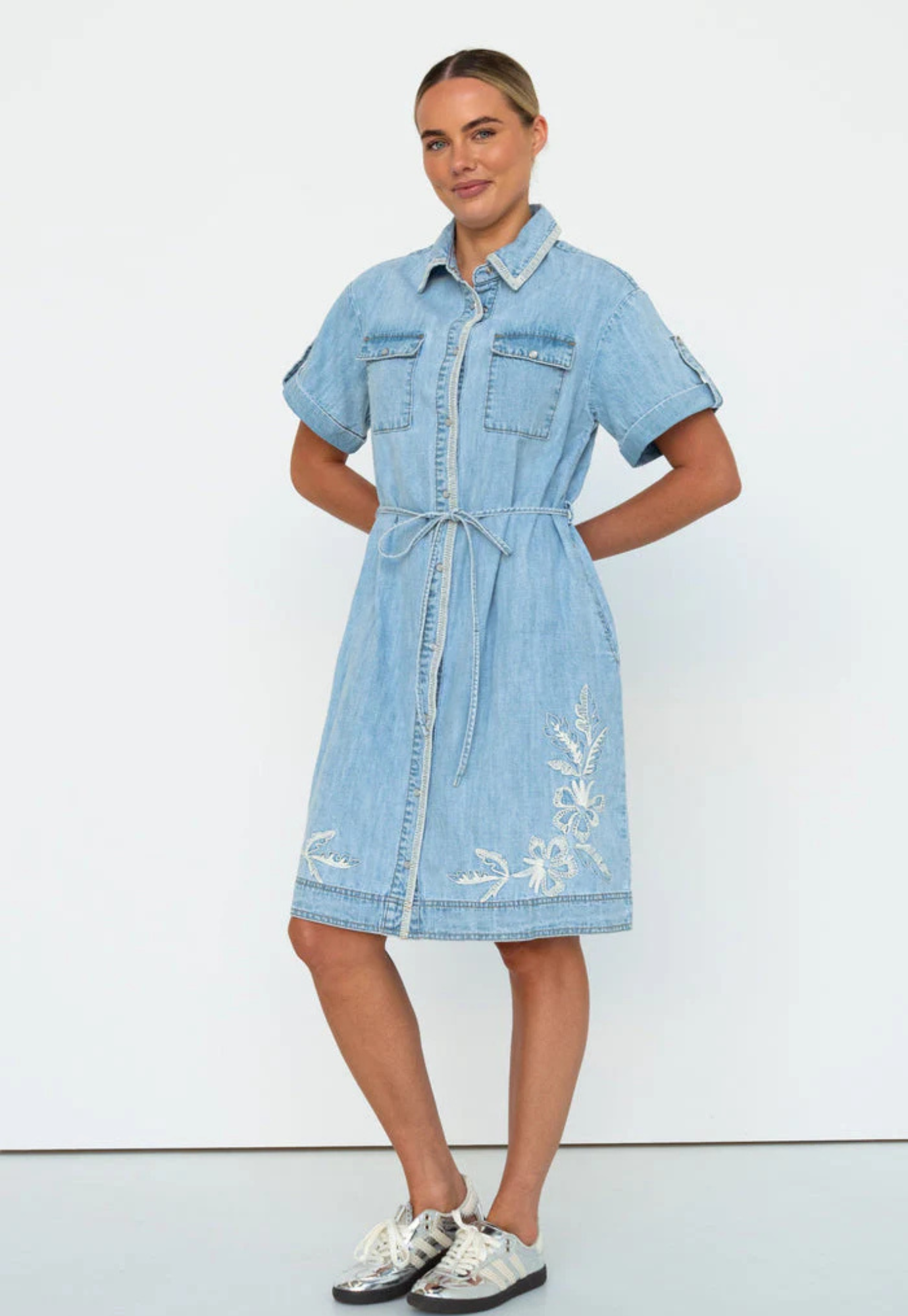 kireina - simone dress - floral embroidery - 70s blue