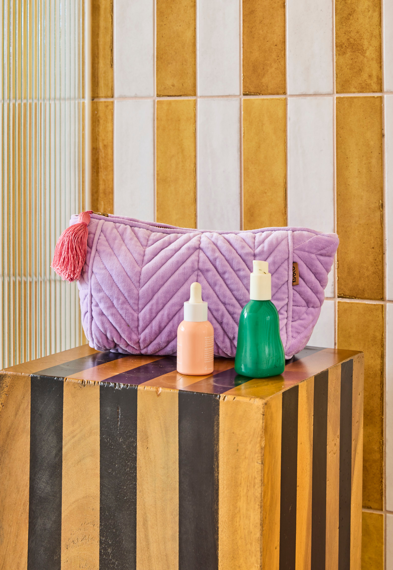 kip&co - lilac velvet toiletry bag