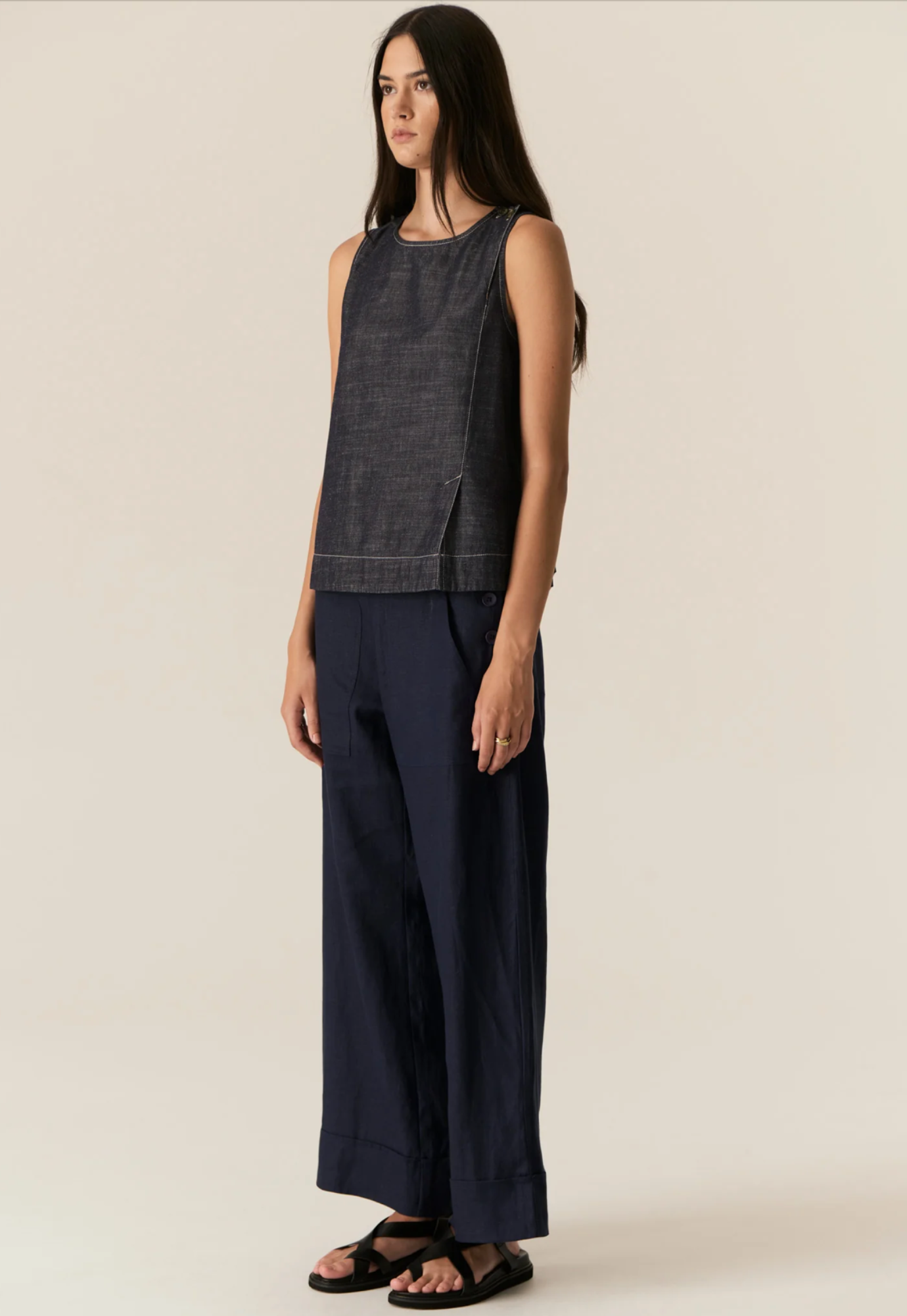 pol - avrid tank- chambray