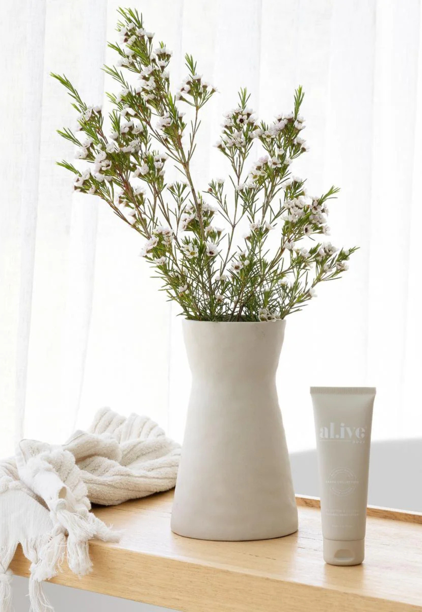 al.ive - hand cream - sea cotton & coconut