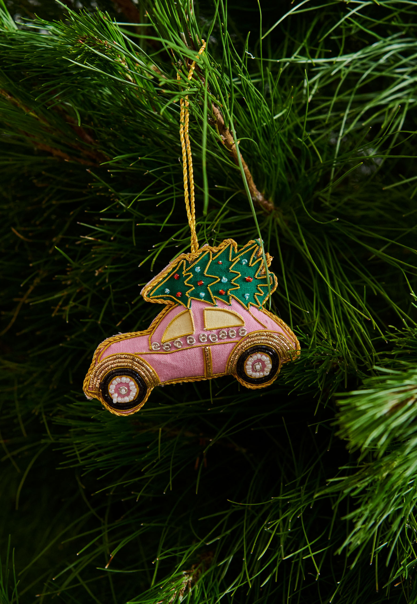 kip&co - festive pink car decoration