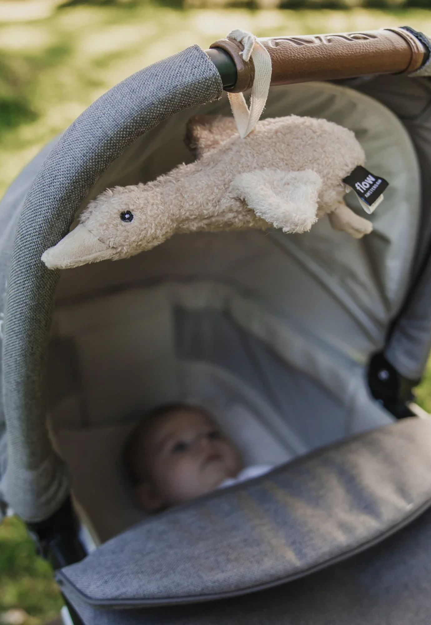 liva - heartbeat comforter on the go