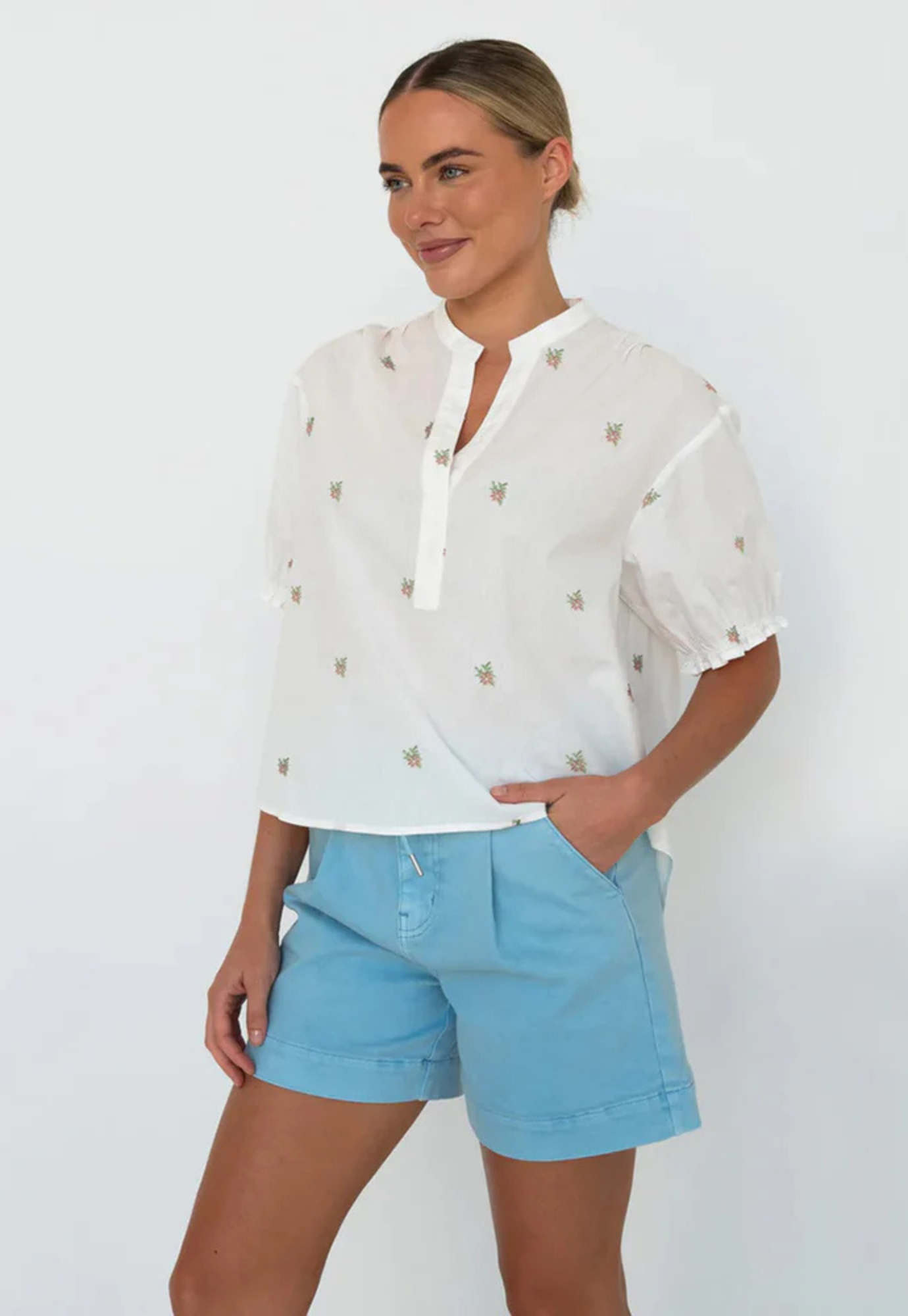 kireina - mariana shirt - white with pink flowers