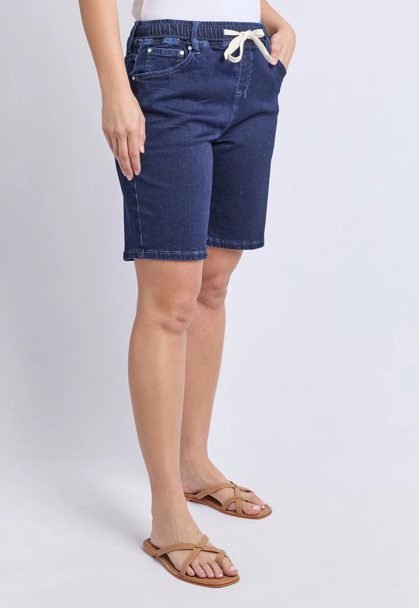 foxwood - gabby bermuda short - dark indigo