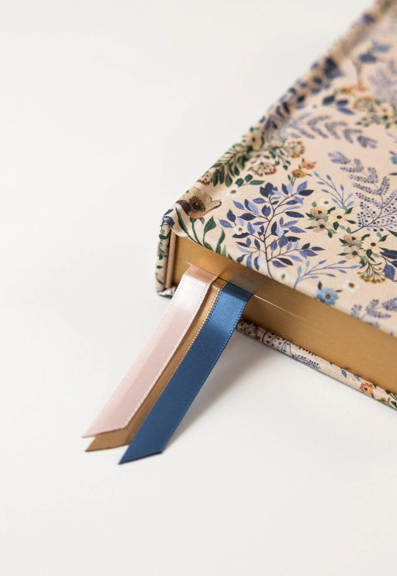 bespoke letterpress - 2026 day-to-a-page linen bound planner - bluebuds