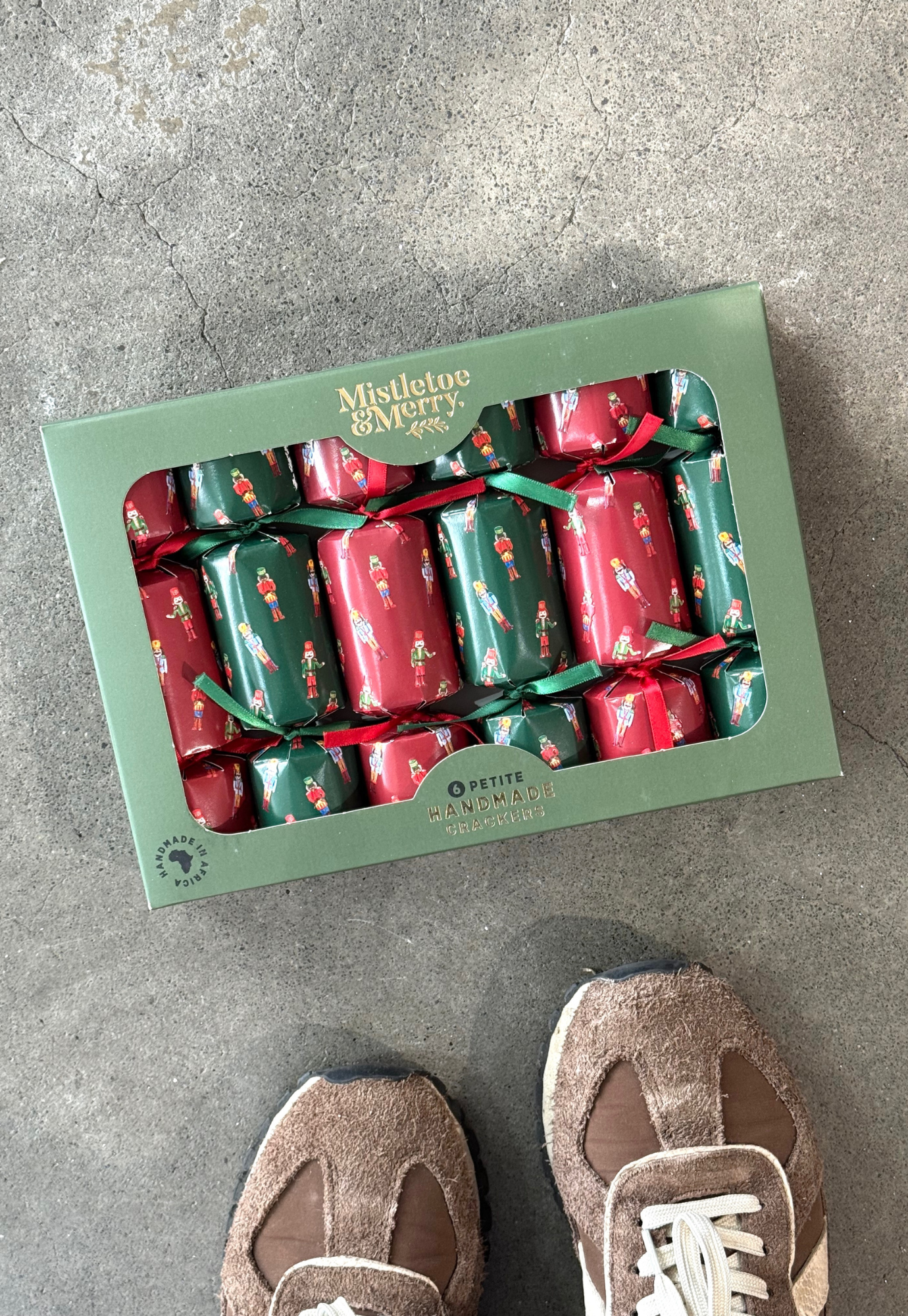 mistletoe & merry - petite mini nutcrackers crackers