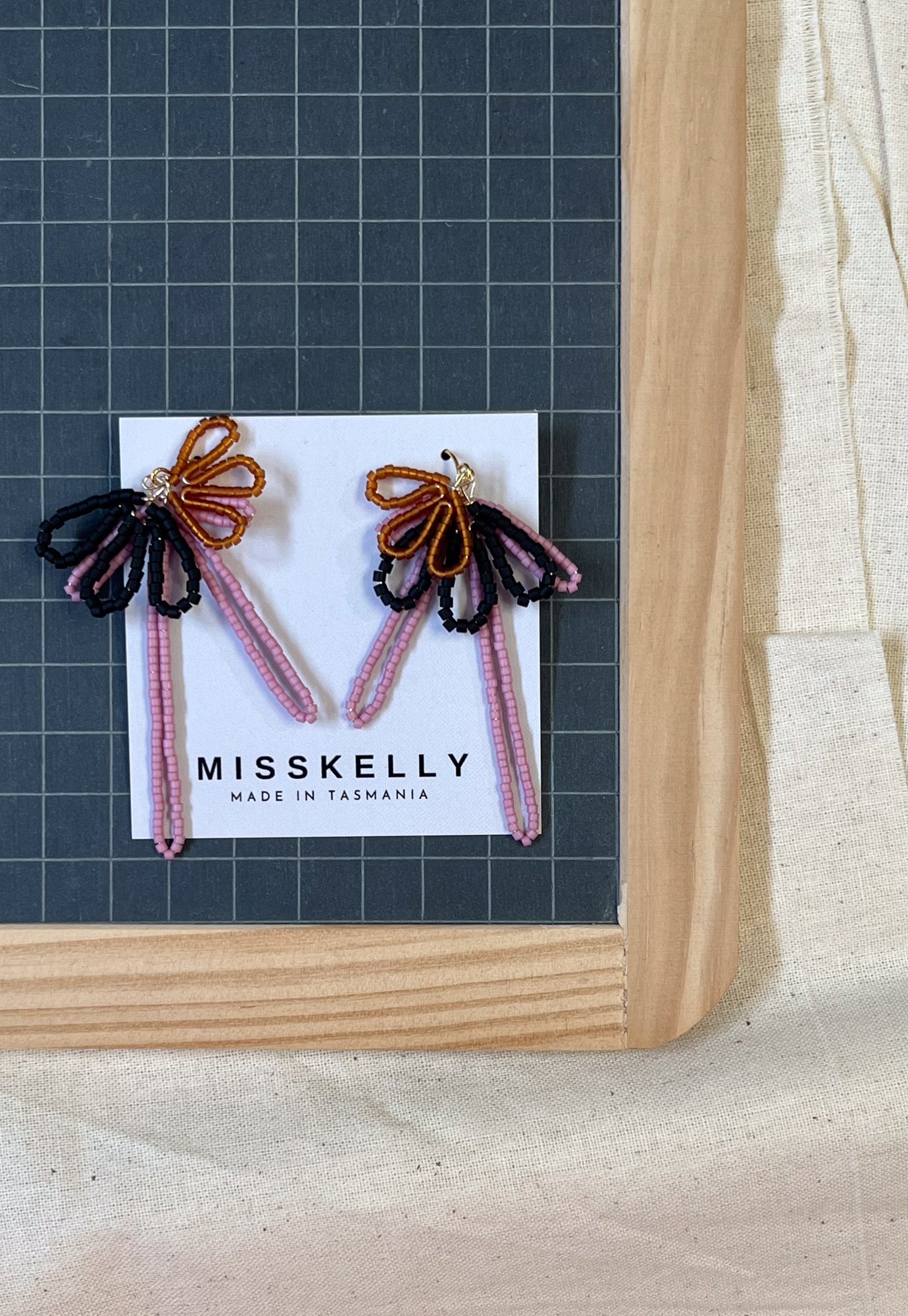 misskelly - triple bloom beaded earrings