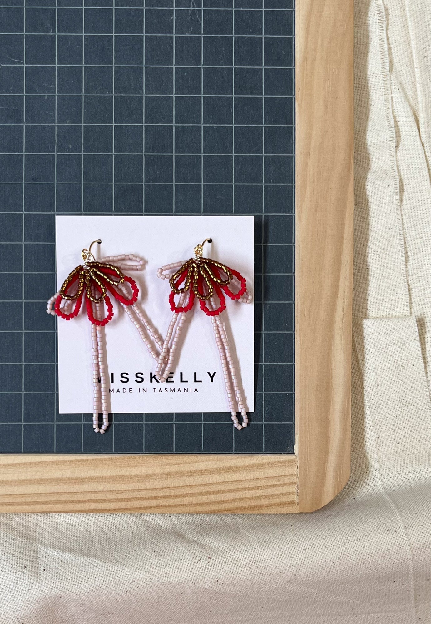 misskelly - triple bloom beaded earrings