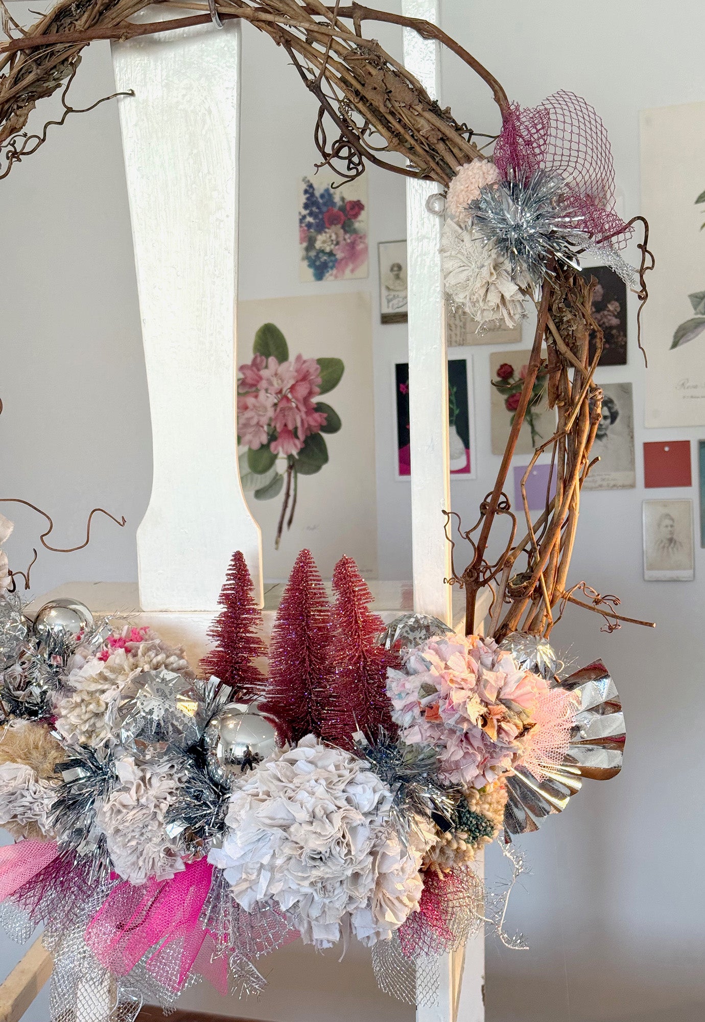 p+p festive wreath - fa la la la L