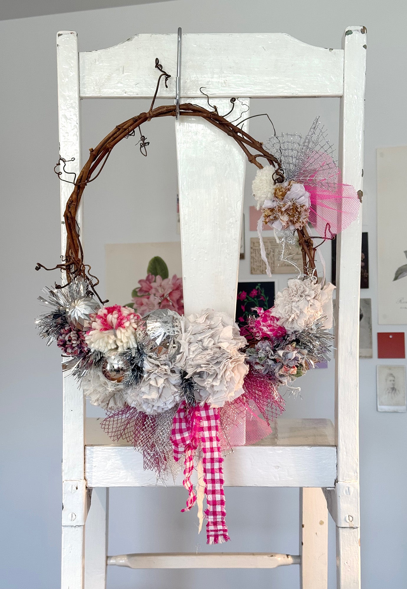 p+p festive wreath - fa la la la S