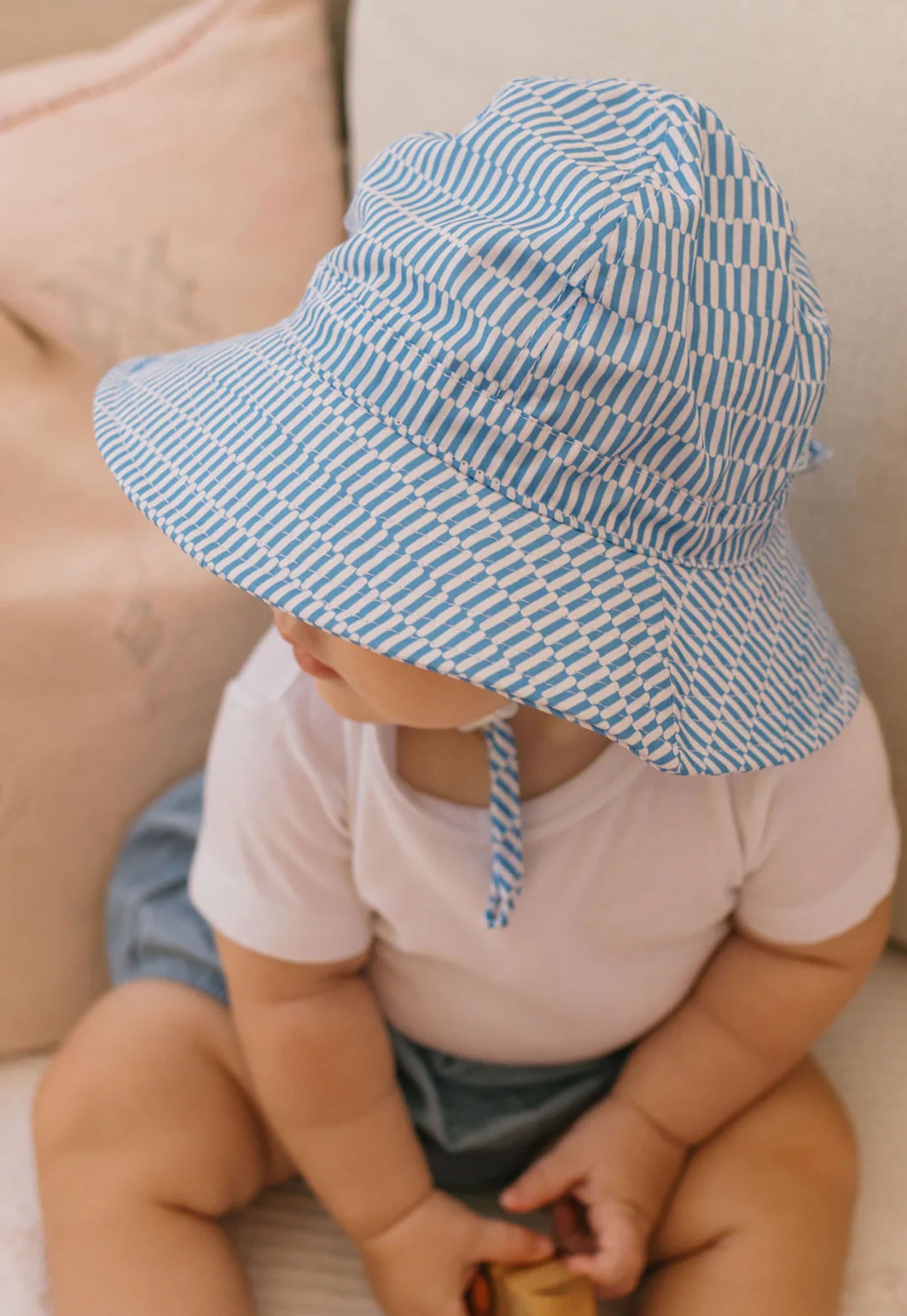 acorn kids - mykonos bucket hat