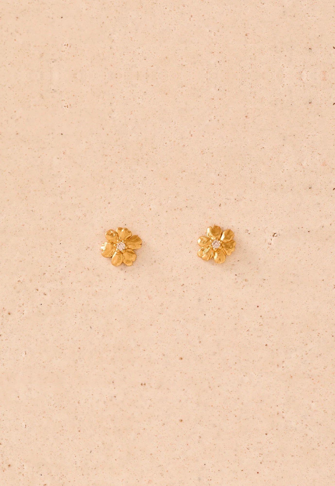 agapee - aleli stud earrings