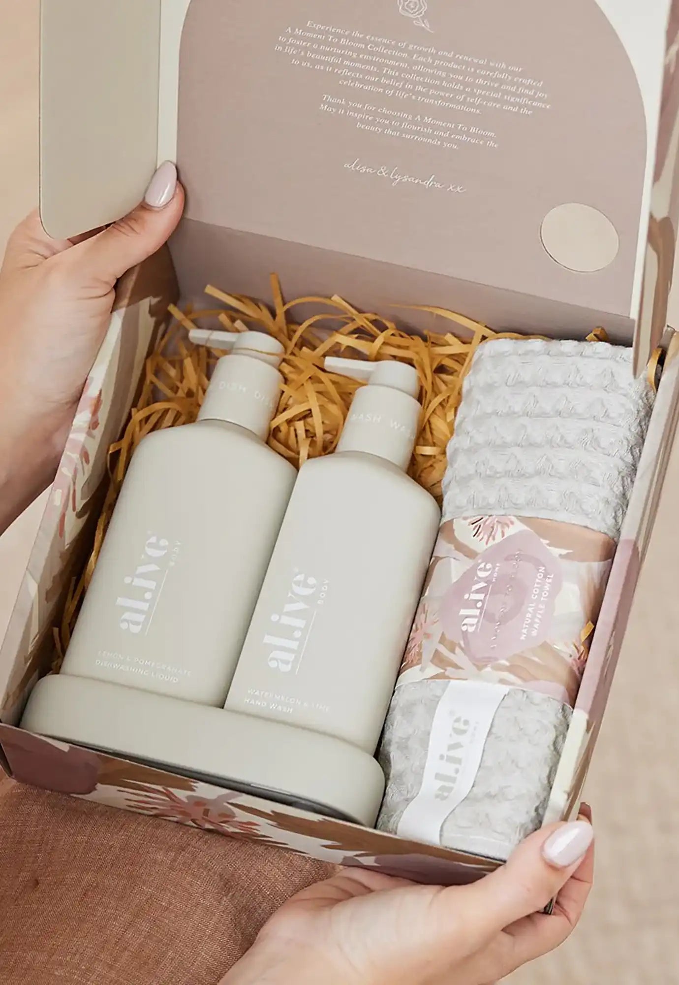 al.ive - kitchen duo & waffle towel gift set - a moment to bloom