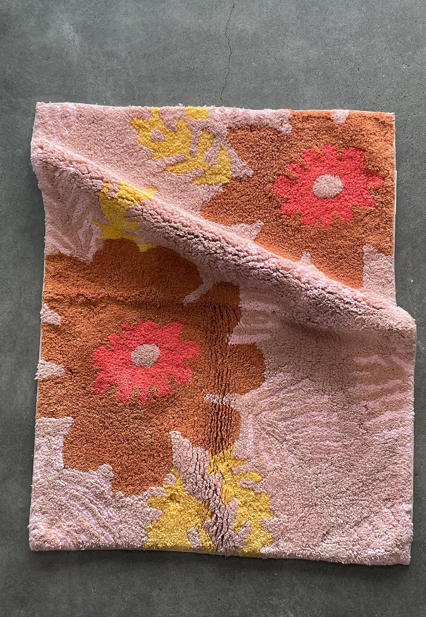 bonnie and neil - sunset floral pink bath mat