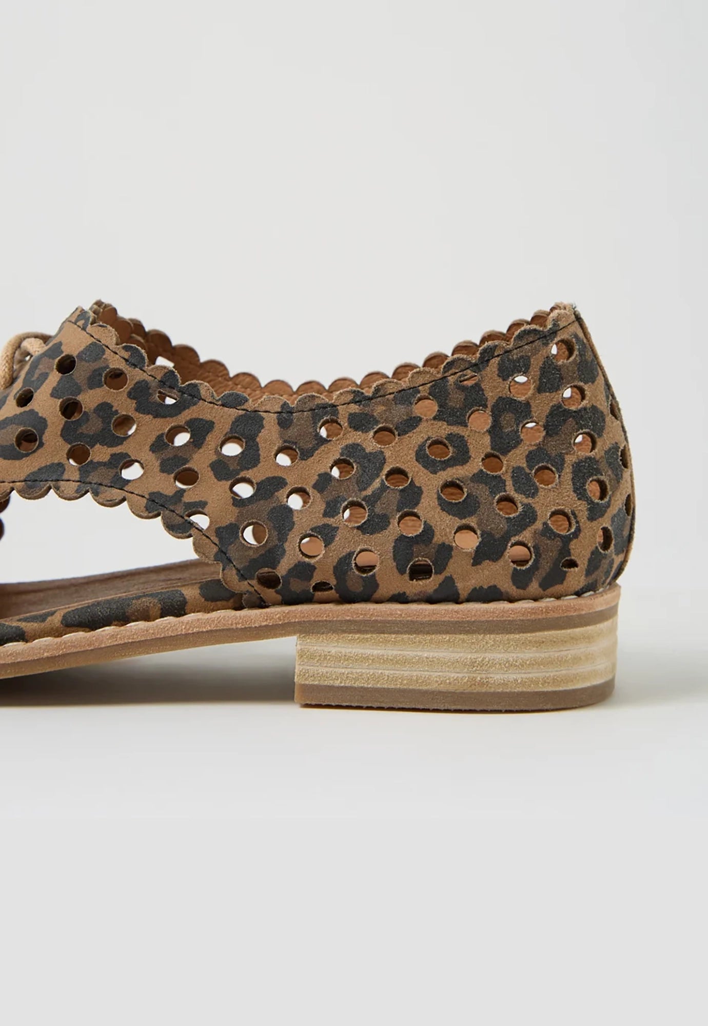 django & juliette - adalina - camel leopard