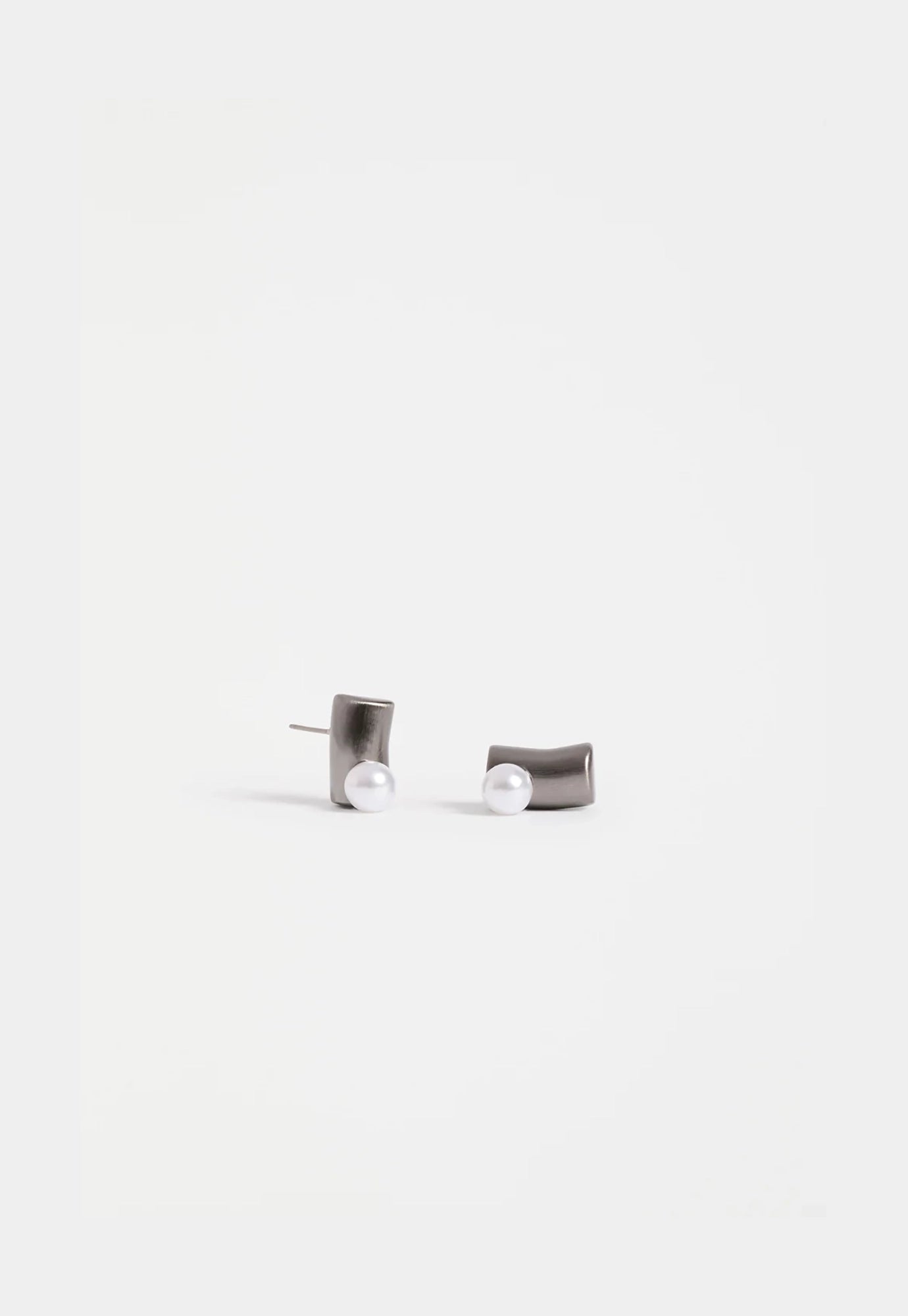 elk - ahas stud earring