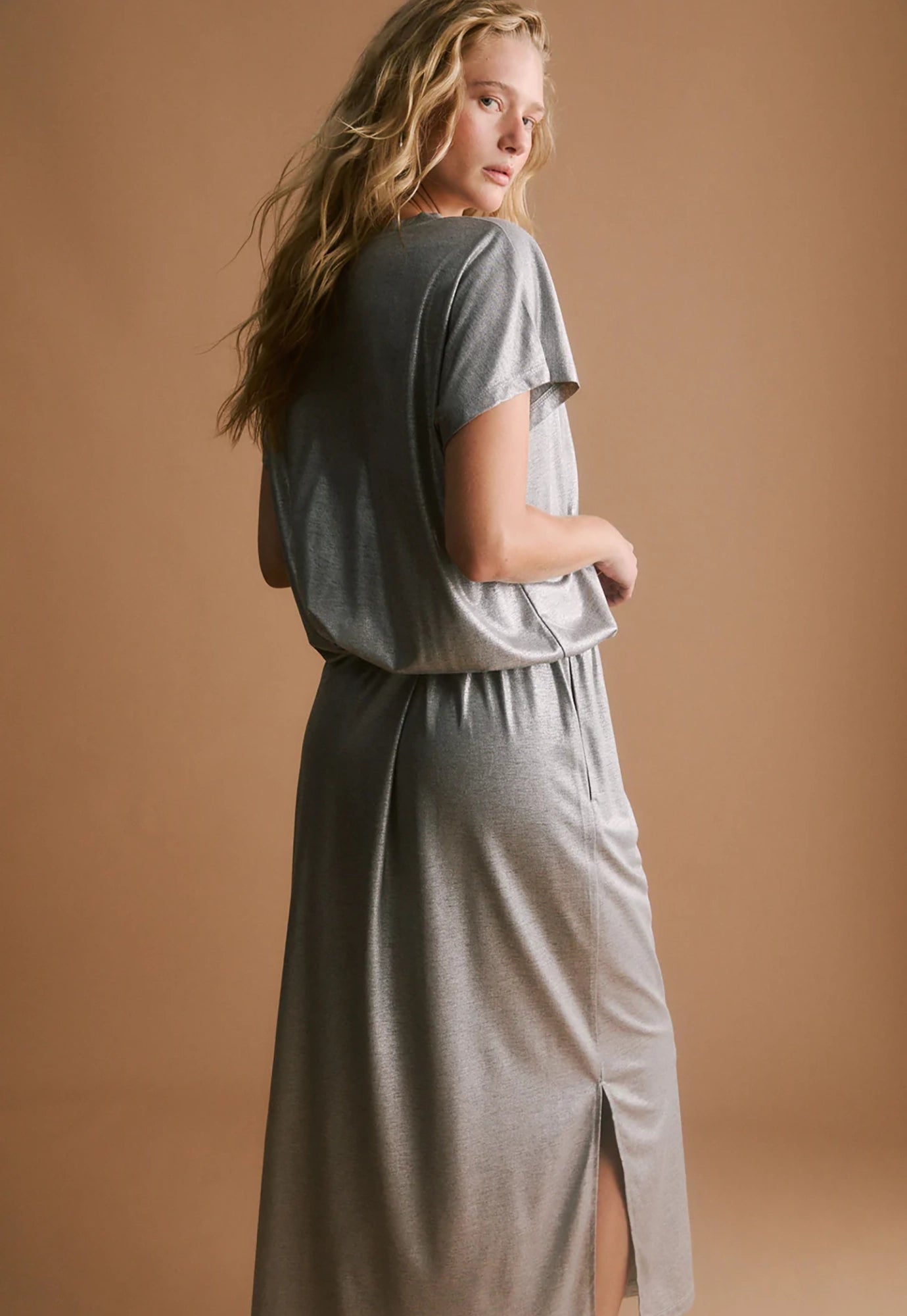 elk - maail tshirt - silver