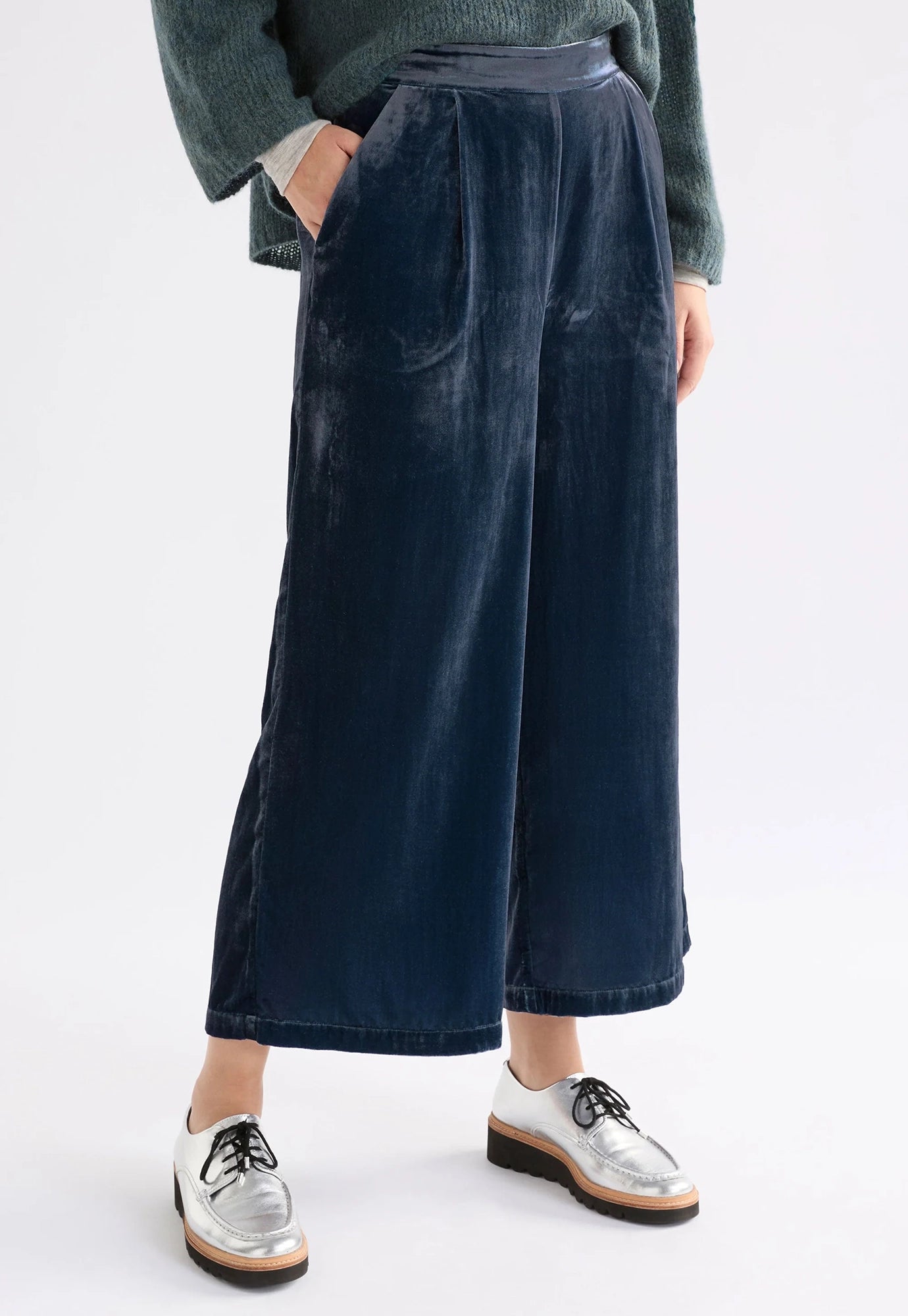 elk - suuri velvet wide leg pant - blue steel