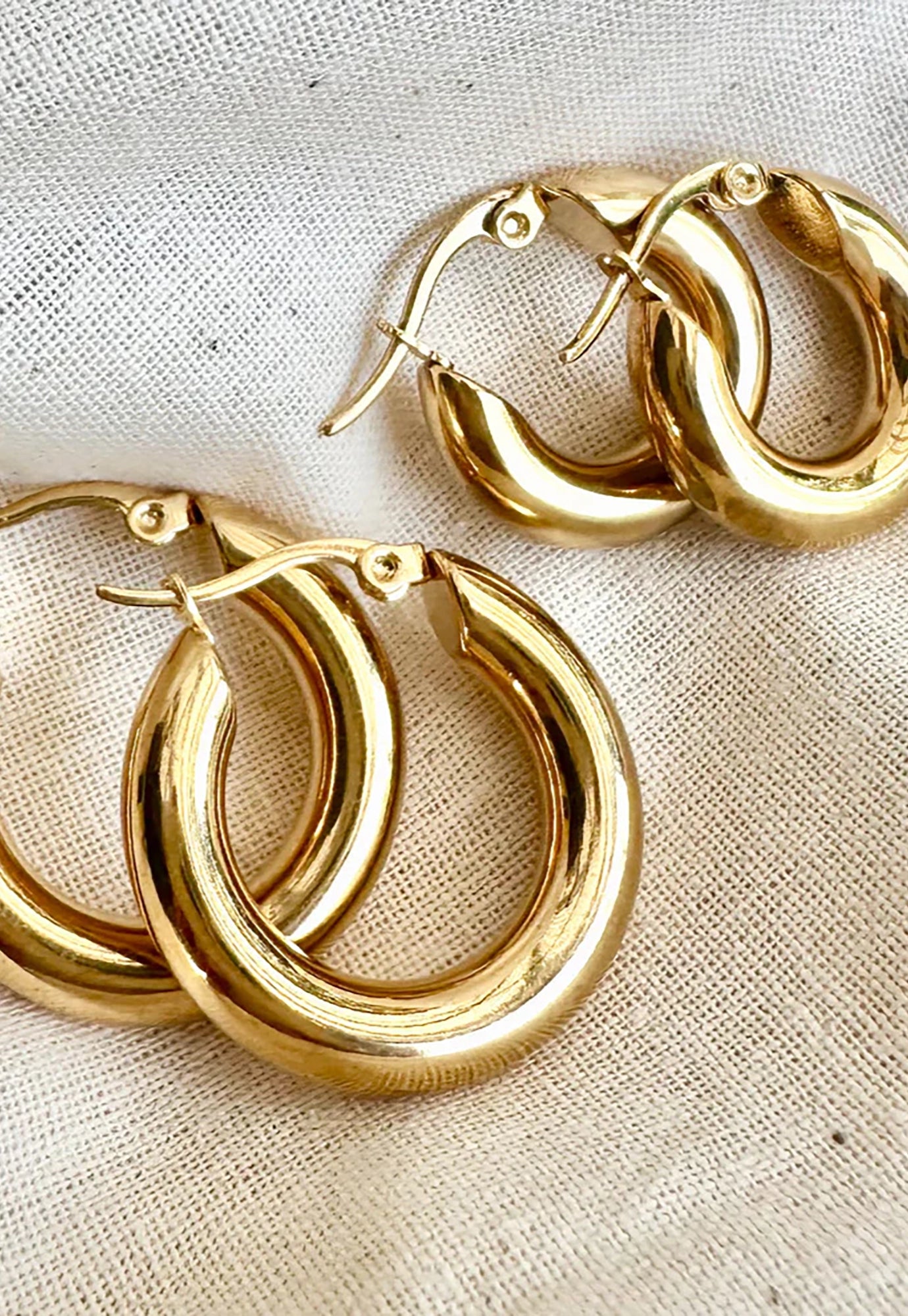 ever - hustle hoop earrings - gold
