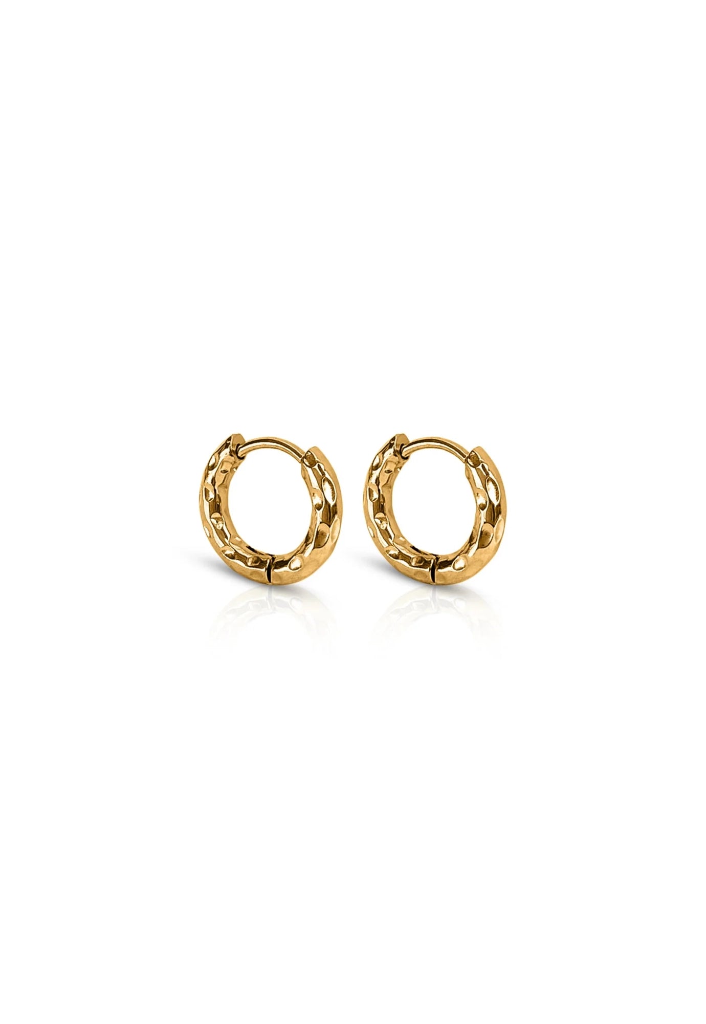ever - wave huggie earrings