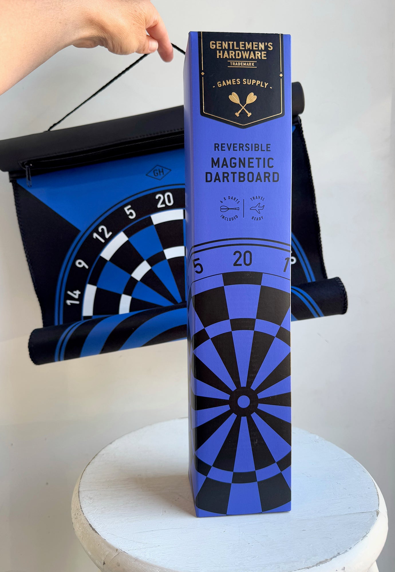 gentlemen's hardware - magnetic dartboard