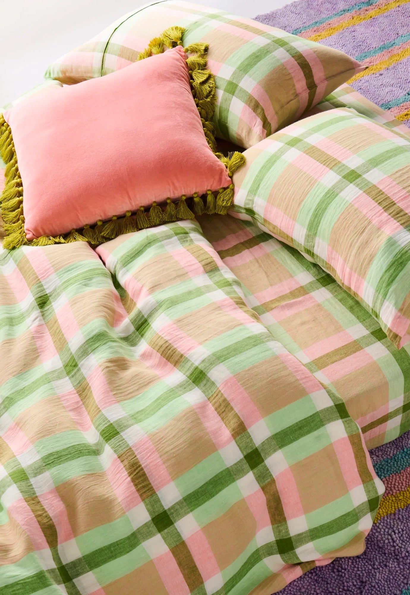 kip&co - pistachio tartan linen quilt cover