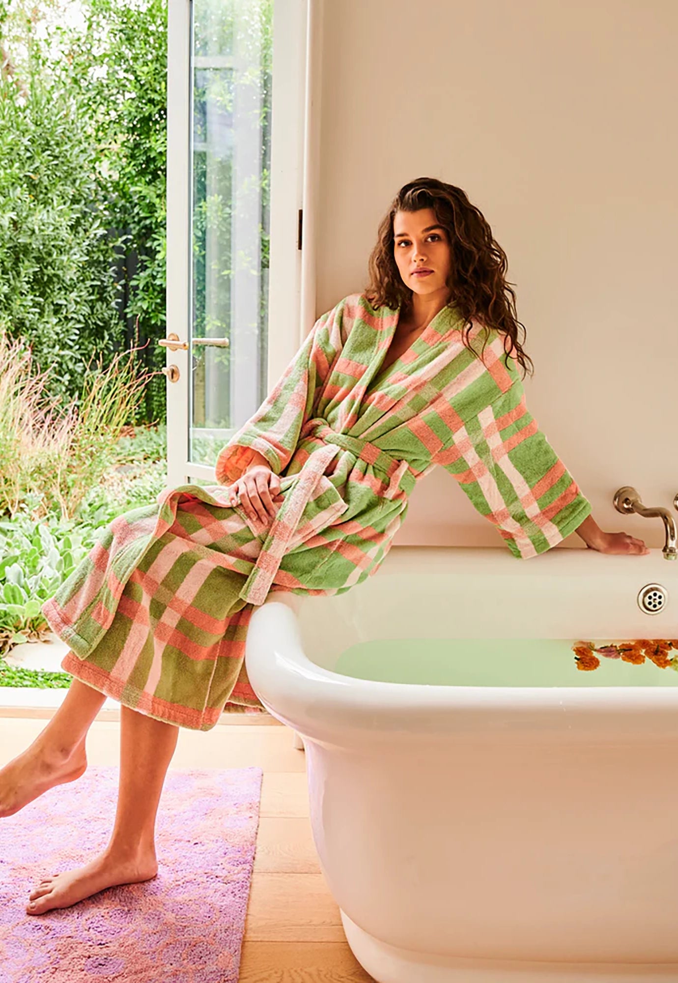 kip&co - pistachio tartan terry bath robe