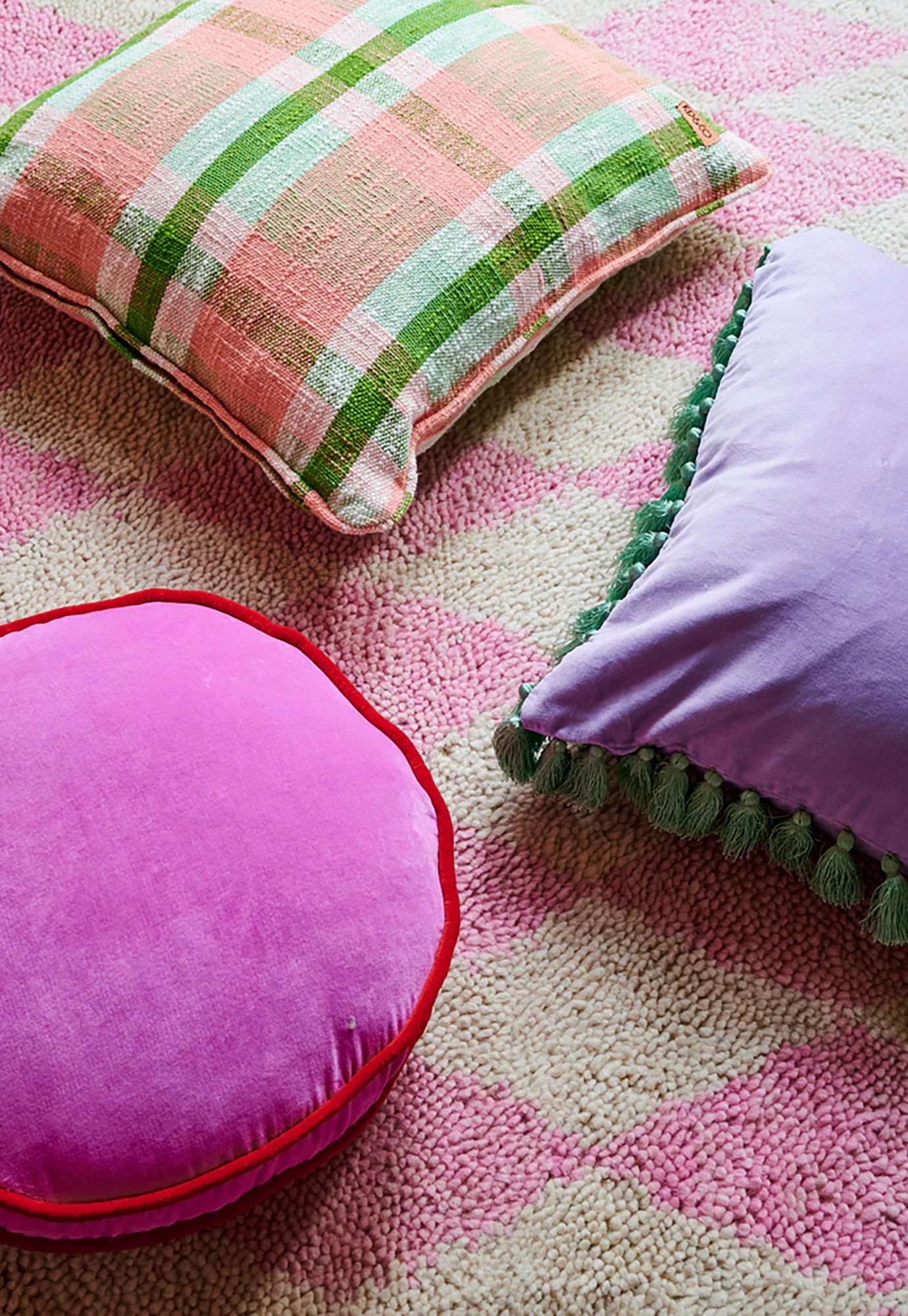 kip&co - pistachio tartan woven cushion