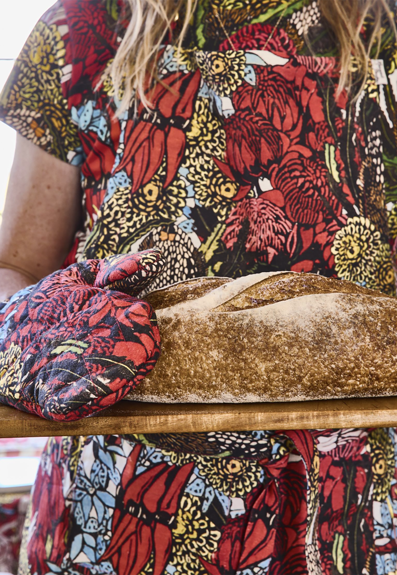 kip&co x margaret preston - bush natives oven mitt