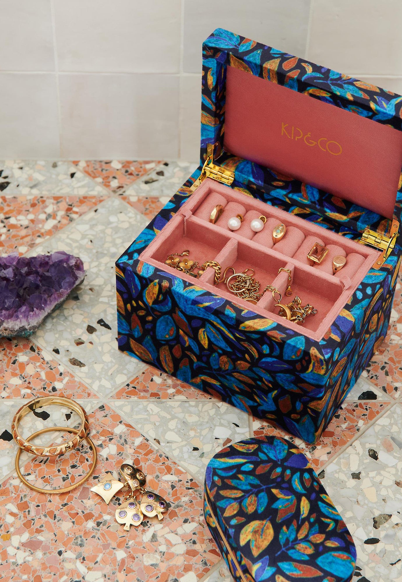 kip&co - fallen leaves velvet jewellery box