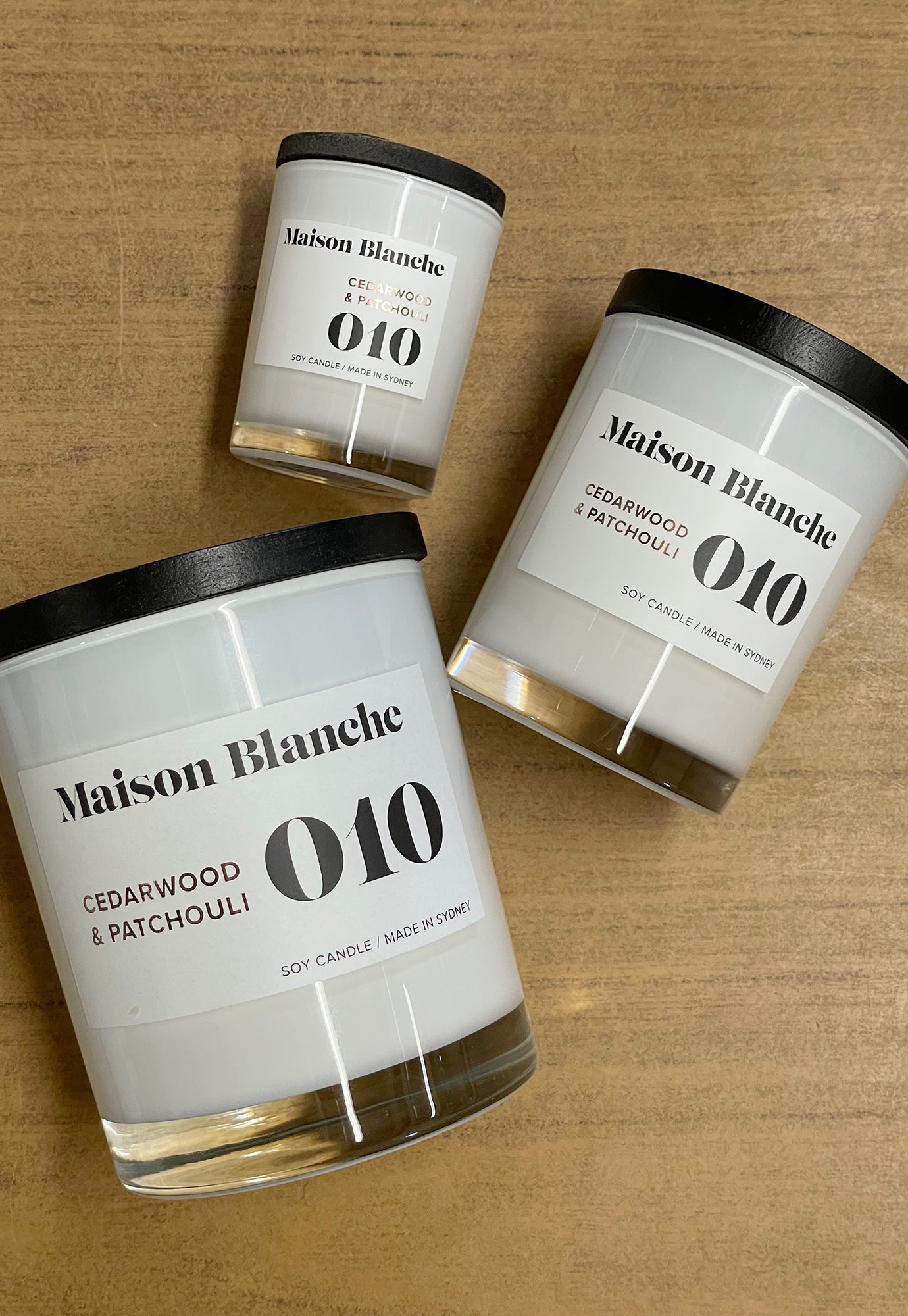 maison blanche candle - cedarwood & patchouli