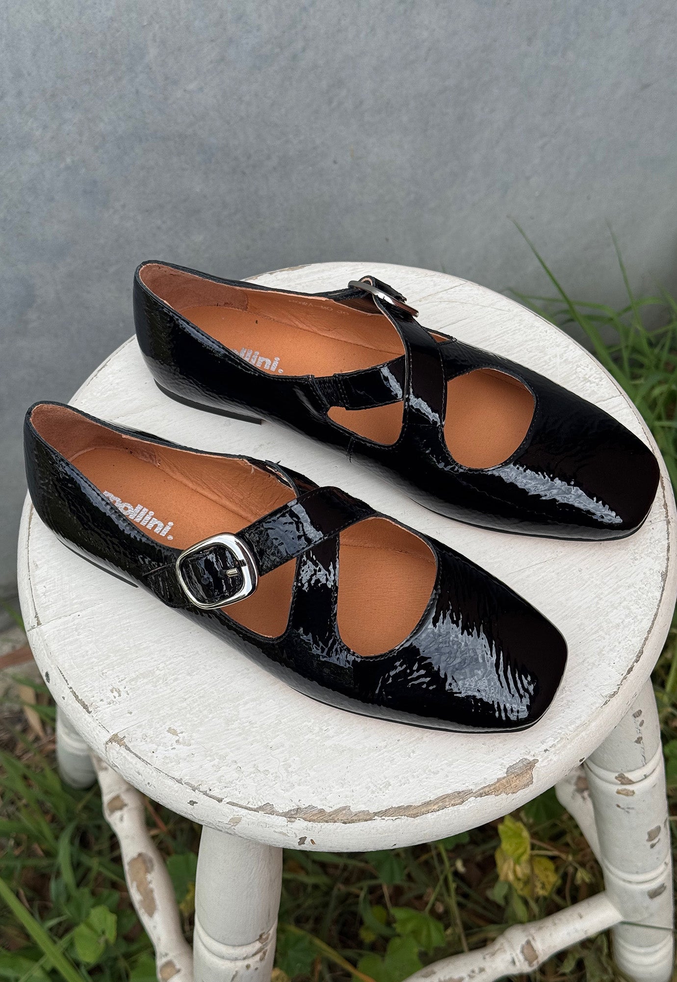 mollini - nowa - black crinkle patent