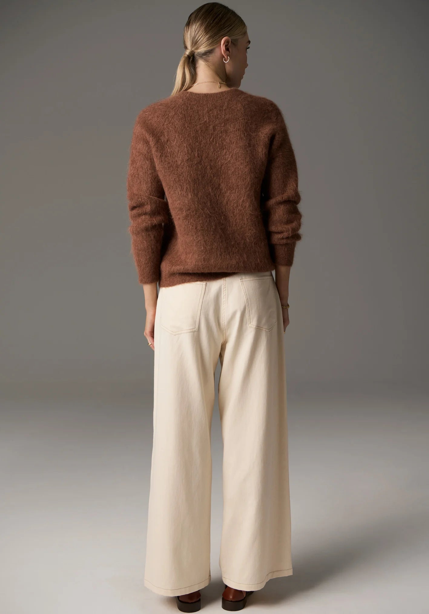 pol - finlay crew knit - rust