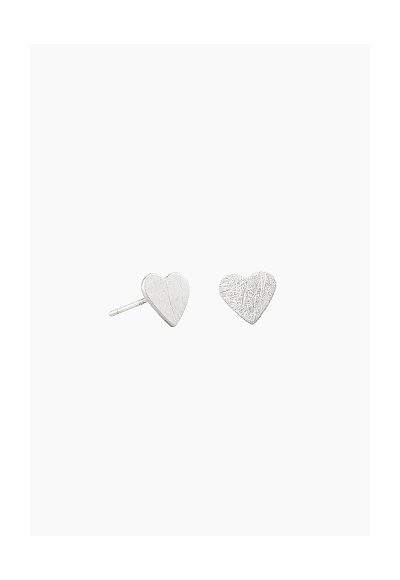 tiger tree - heart studs